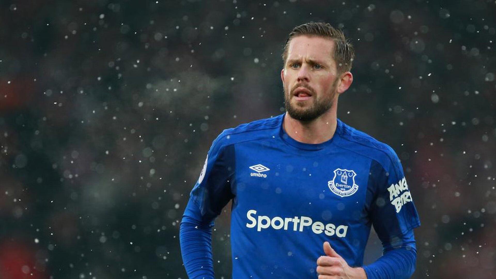 希顿分享曼联领导哲学，以行动赢得尊重，更衣室团结是关键